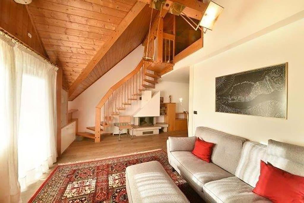 Penthouse In The Centre Apartment Merano Exterior photo